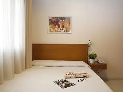 Hostal Lami Esplugues de Llobregat 2*,  España