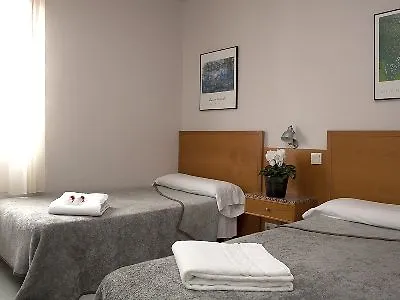 Hostal Lami Esplugues de Llobregat Pensión